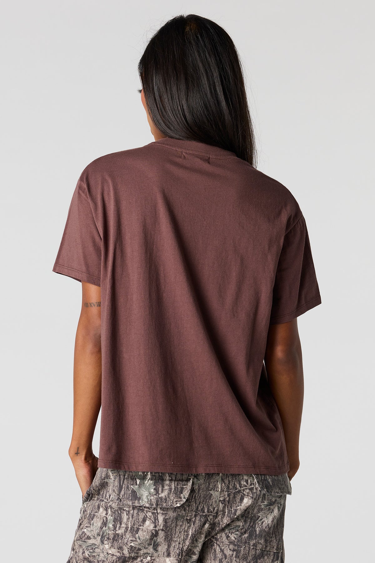 Alt View 2. Flocked Print Boxy Boyfriend T-Shirt - Brown