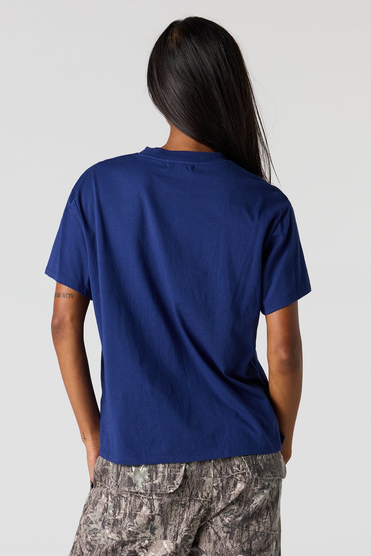 Alt View 2. Flocked Print Boxy Boyfriend T-Shirt - Navy