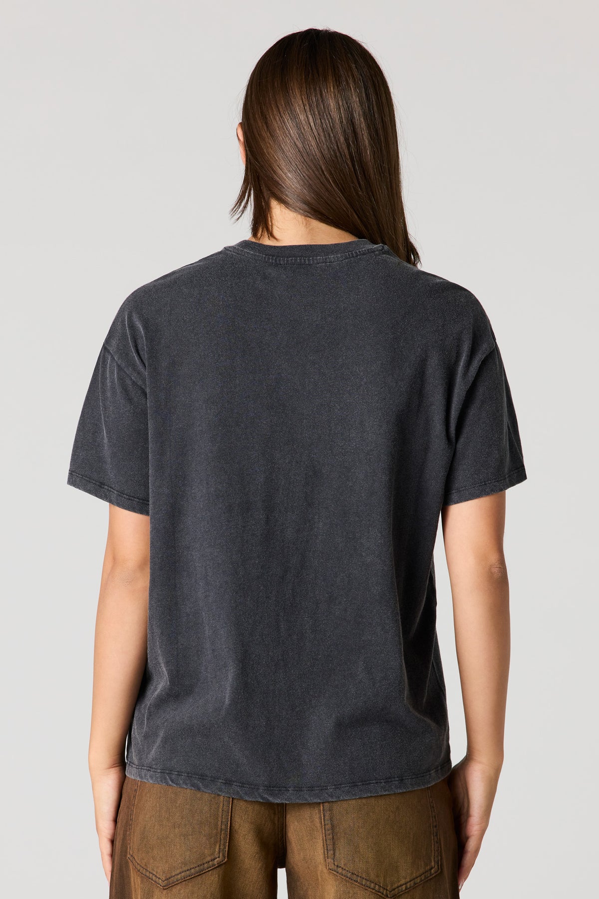 Vue alternative 2. T-shirt de coupe garçonne délavé à imprimé Cosmic