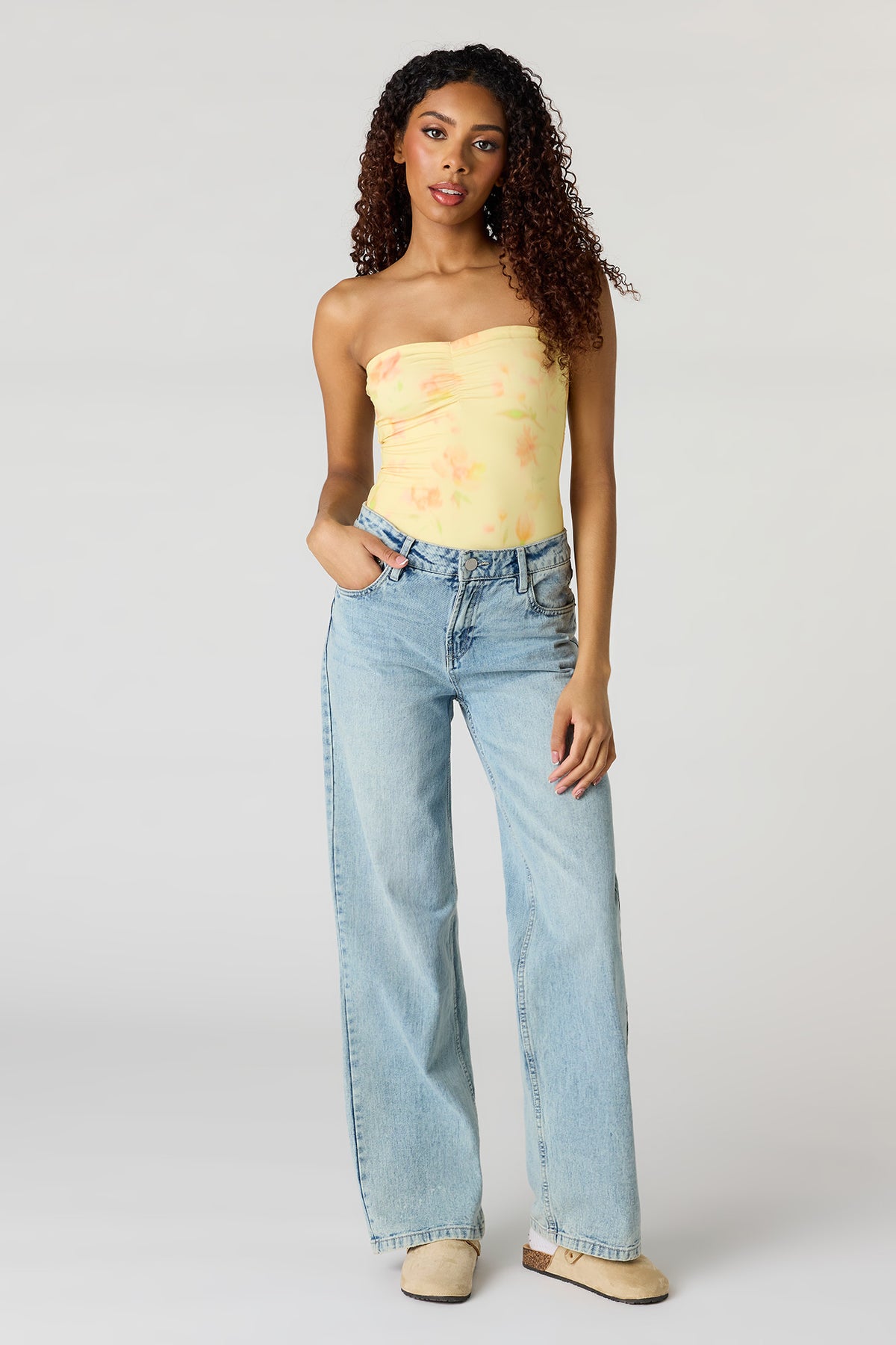 Alt View 3. Contour Cinched Tube Bodysuit - Light Pink