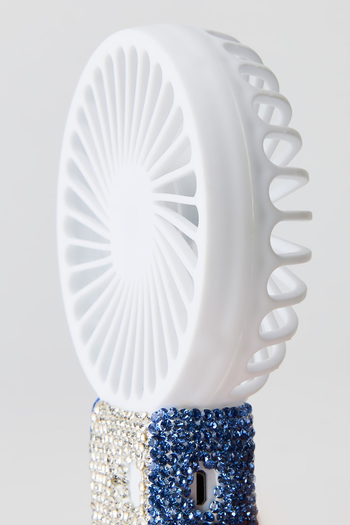 Vue alternative 2. Miniventilateur portatif à imprimé Argentine avec pierres du Rhin