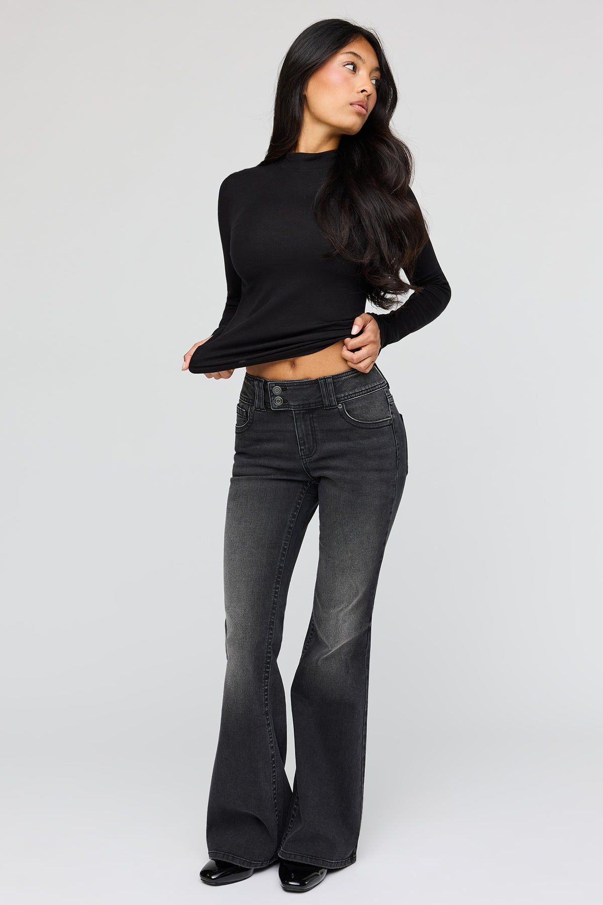 Alt View 3. Ribbed Mock Neck Long Sleeve Top - Black