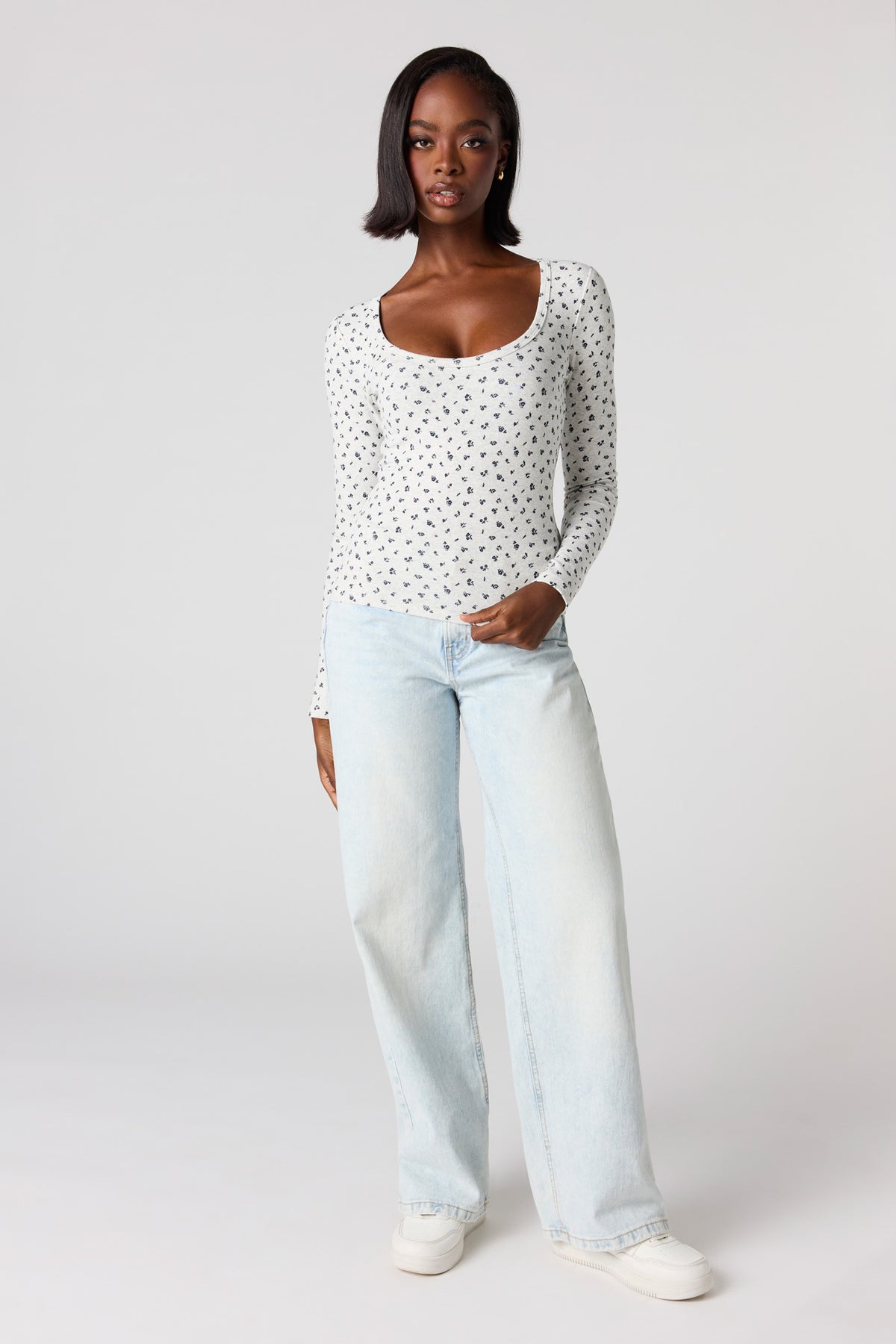 Alt View 3. Ribbed Scoop Neck Long Sleeve Top - White