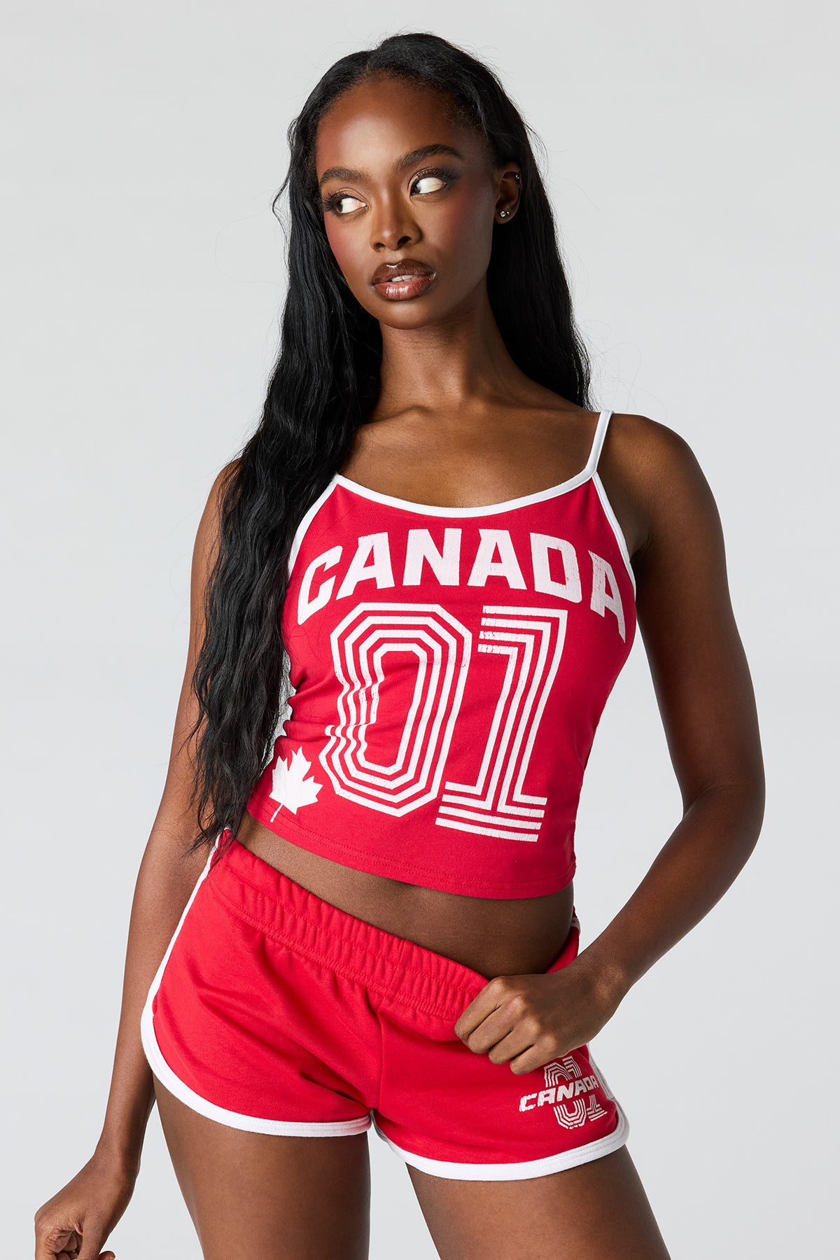 Vue alternative 2. Short en molleton à imprimé Canada avec ourlet arrondi