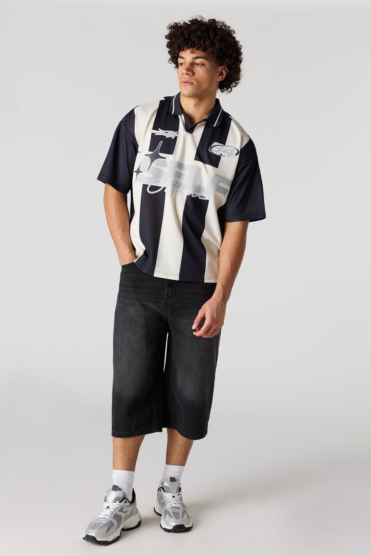 Vue alternative 3. Polo de soccer en filet imprimé