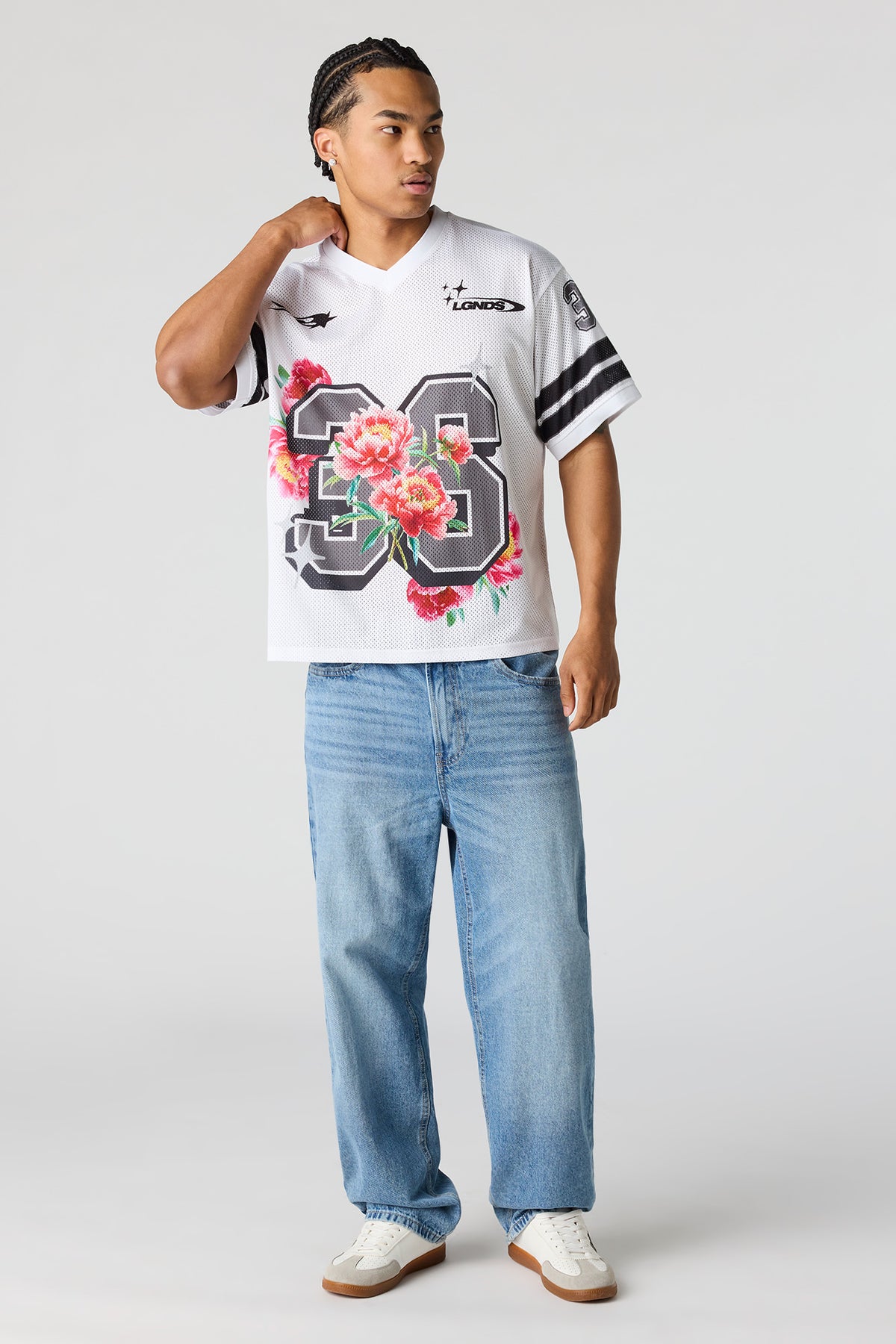 Alt View 3. Graphic Mesh Jersey - White