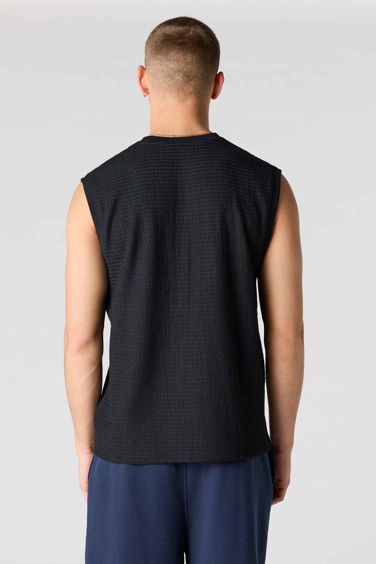 Vue alternative 2. Débardeur sport texturé