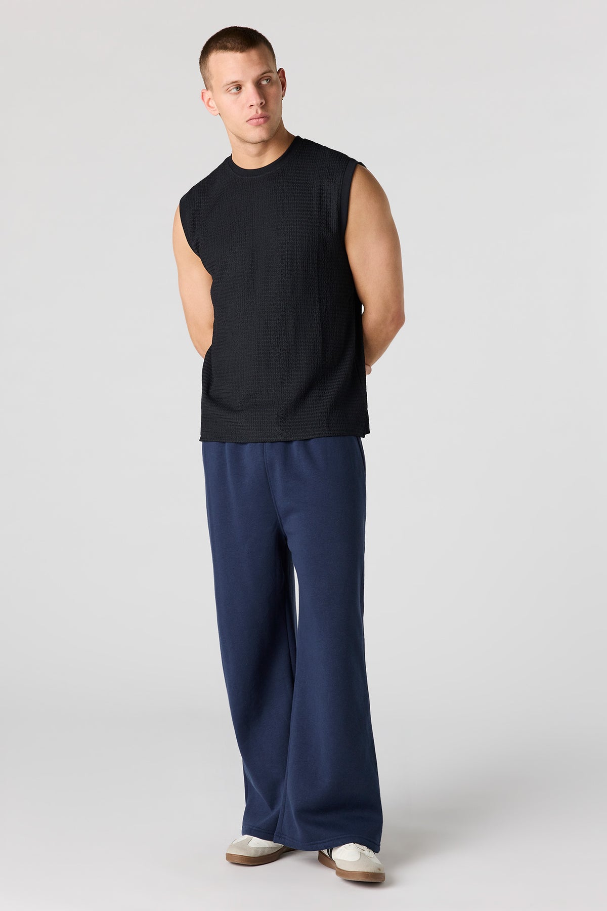 Vue alternative 3. Débardeur sport texturé