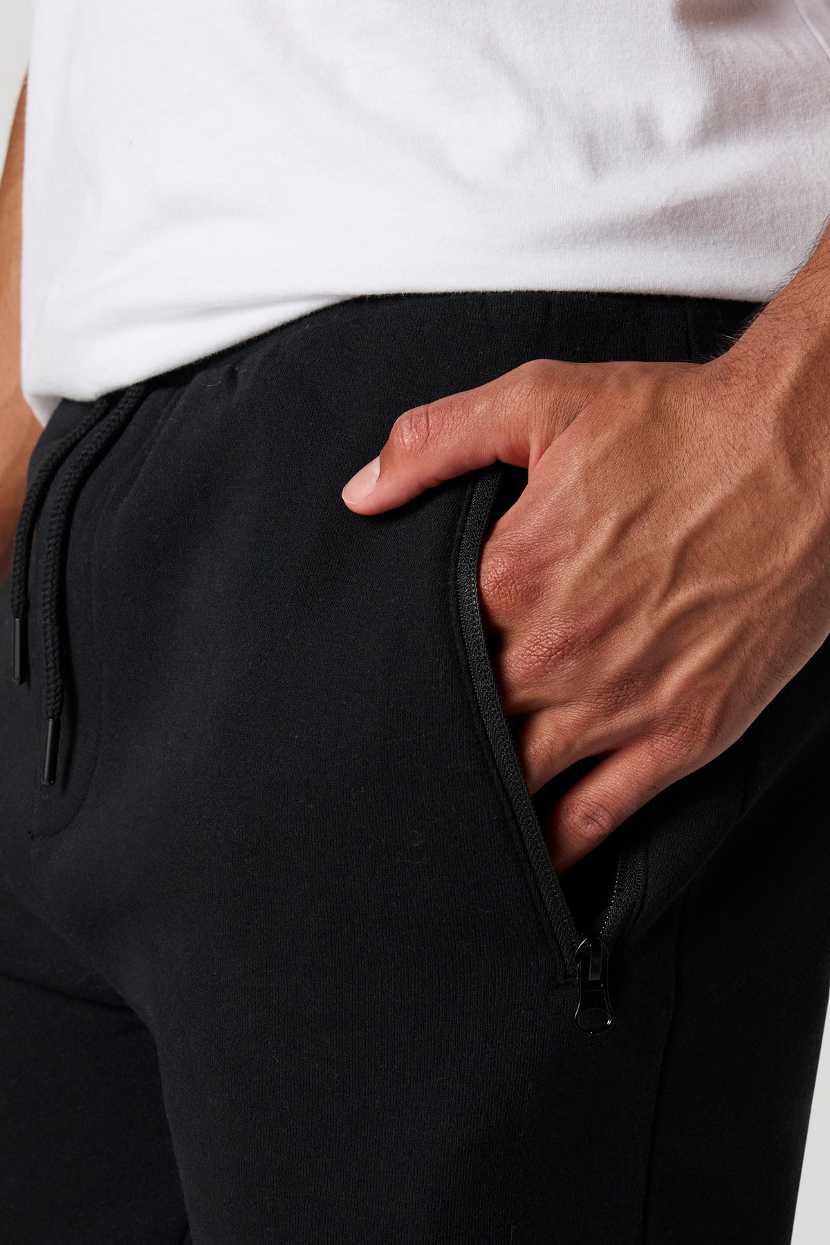 Vue alternative 4. Pantalon d'entraînement en molleton avec poches à fermeture à glissière