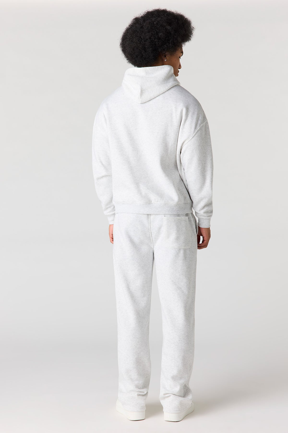 Alt View 3. Graphic Baggy Fleece Sweatpant - Light Grey