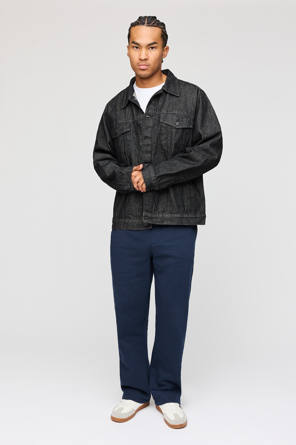 Alt View 2. Straight Leg Fleece Sweatpant - Navy