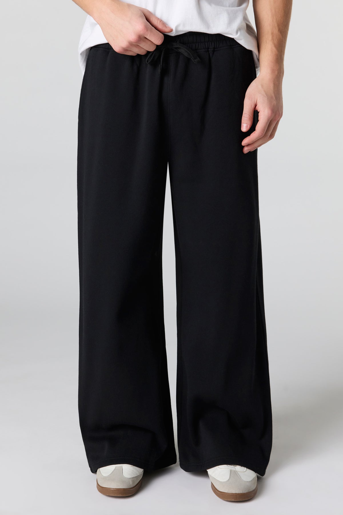 Vue alternative 10. Pantalon d'entraînement à jambe large en molleton