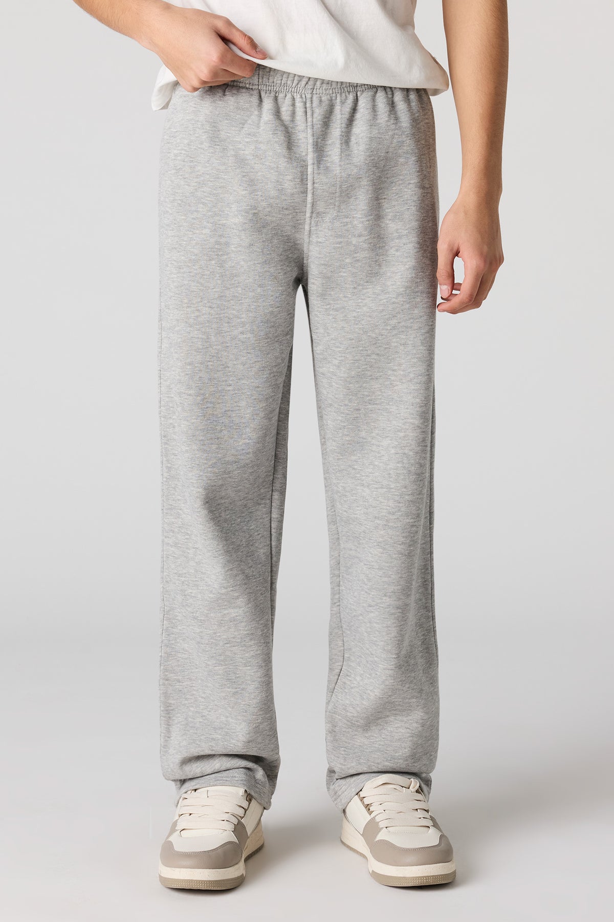 Alt View 10. Baggy Fleece Sweatpant - Camouflage