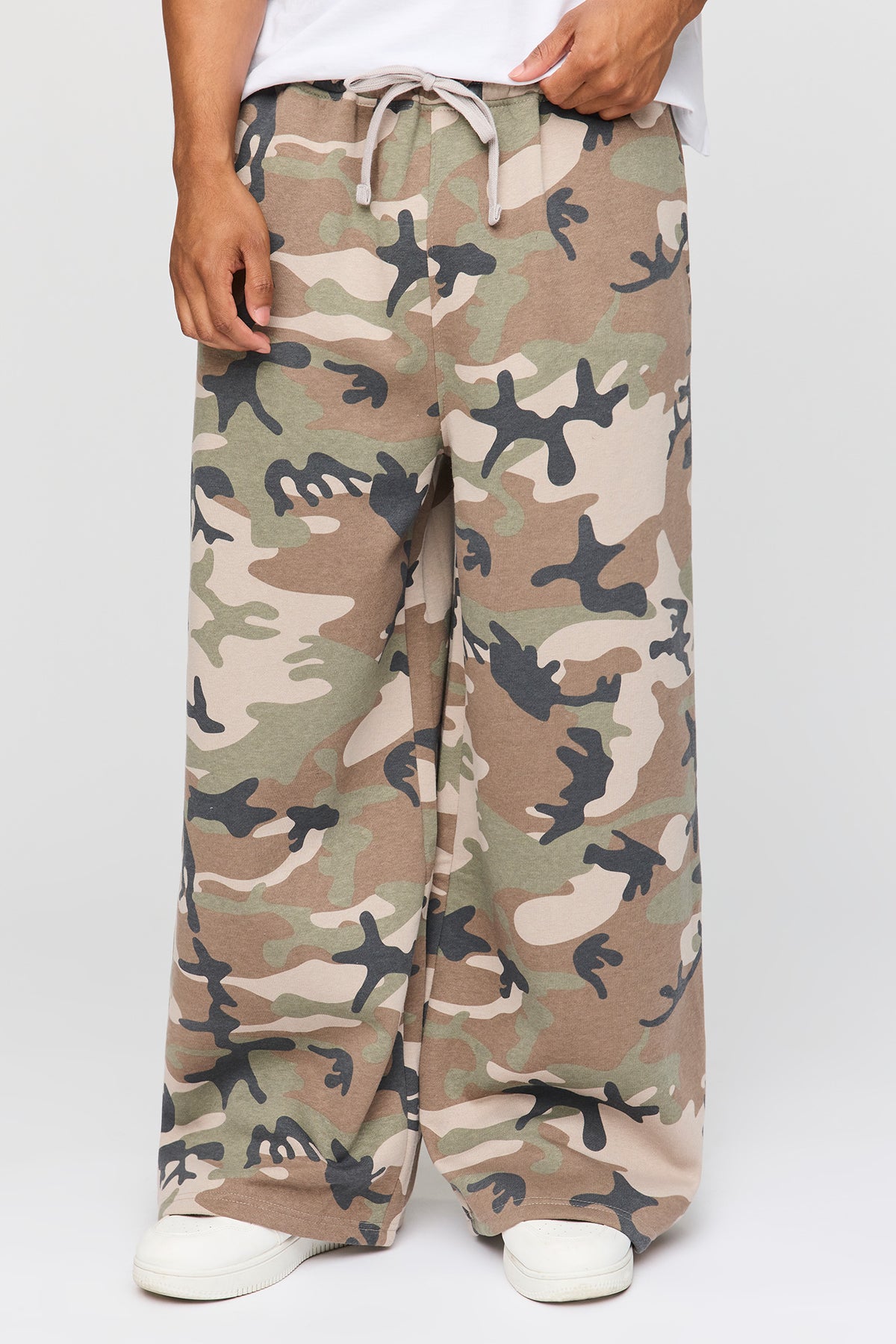 Vue alternative 2. Pantalon d'entraînement à jambe super large en molleton