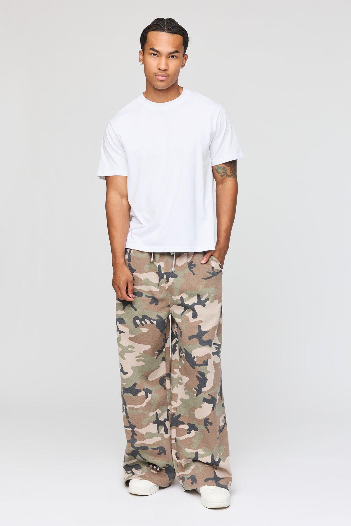 Vue alternative 4. Pantalon d'entraînement à jambe super large en molleton