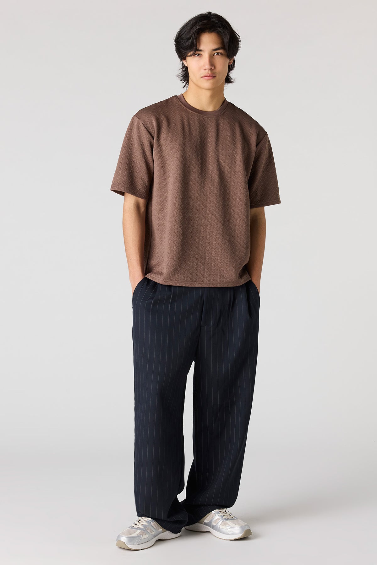 Vue alternative 3. T-shirt carré texturé