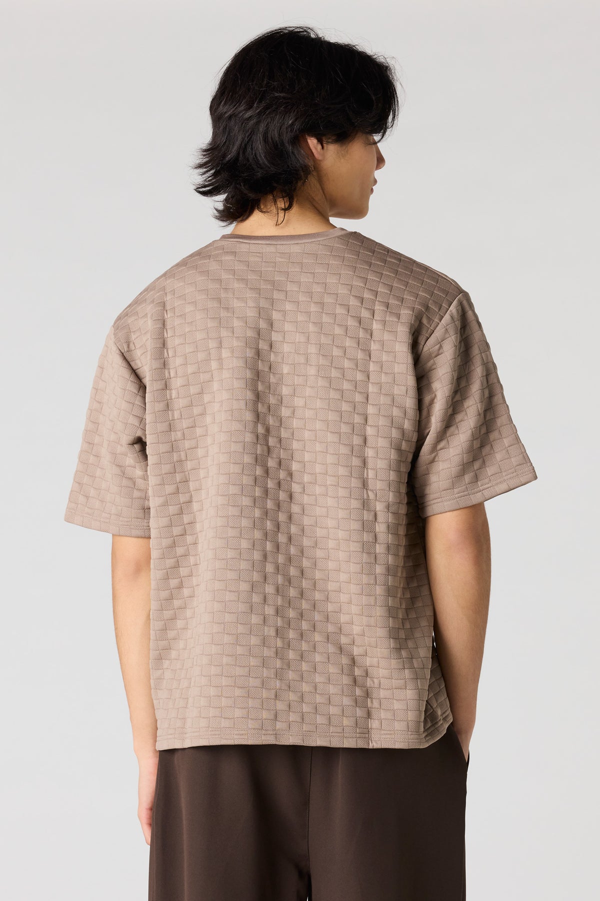 Alt View 2. Checkered Textured Boxy T-Shirt - Light Brown
