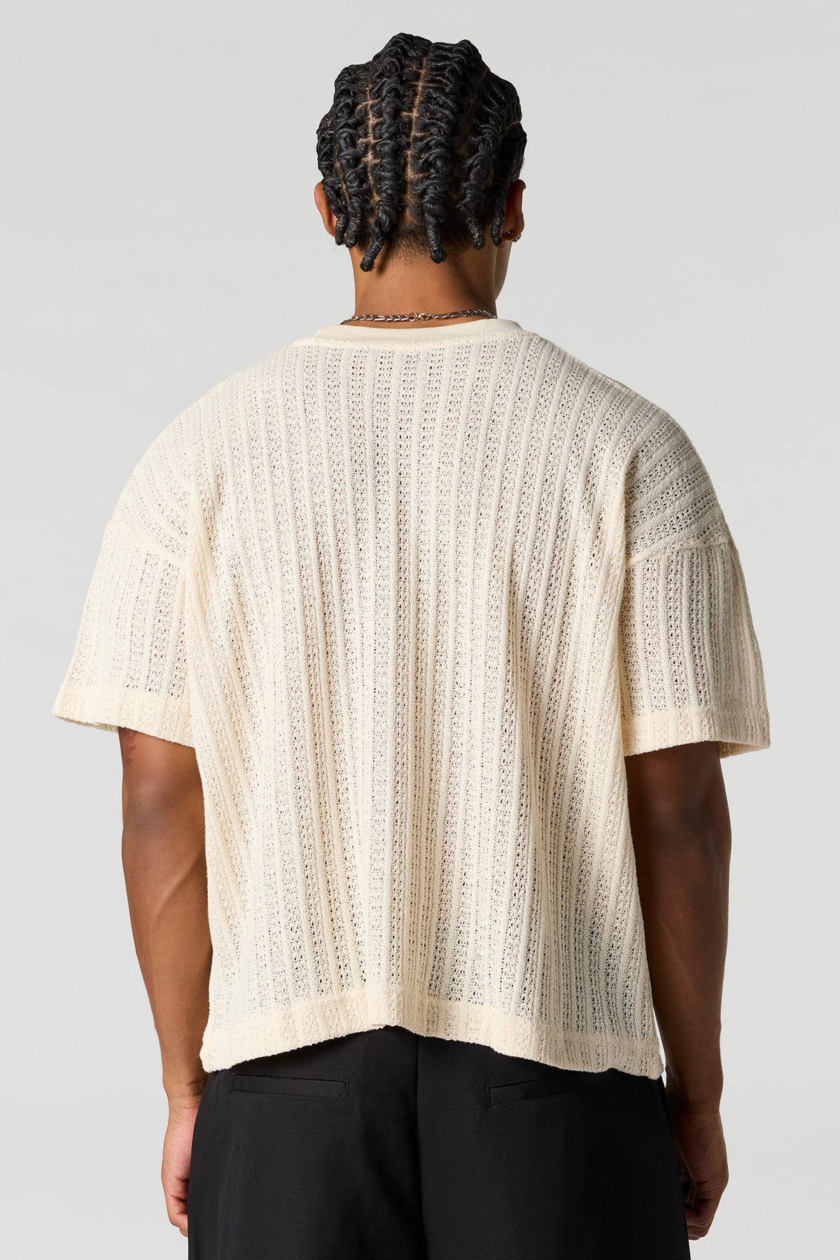 Vue alternative 2. T-shirt carré texturé