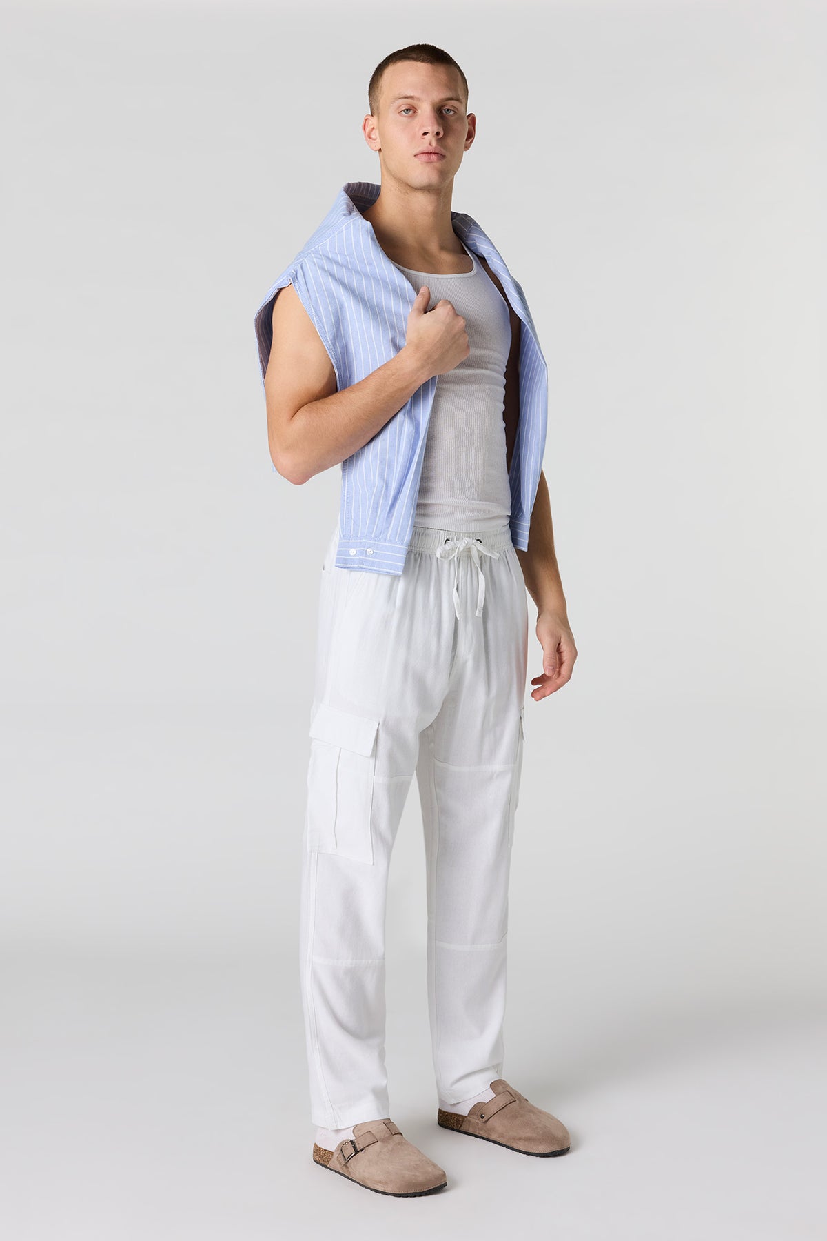 Vue alternative 2. Jogger cargo baggy en mélange de lin