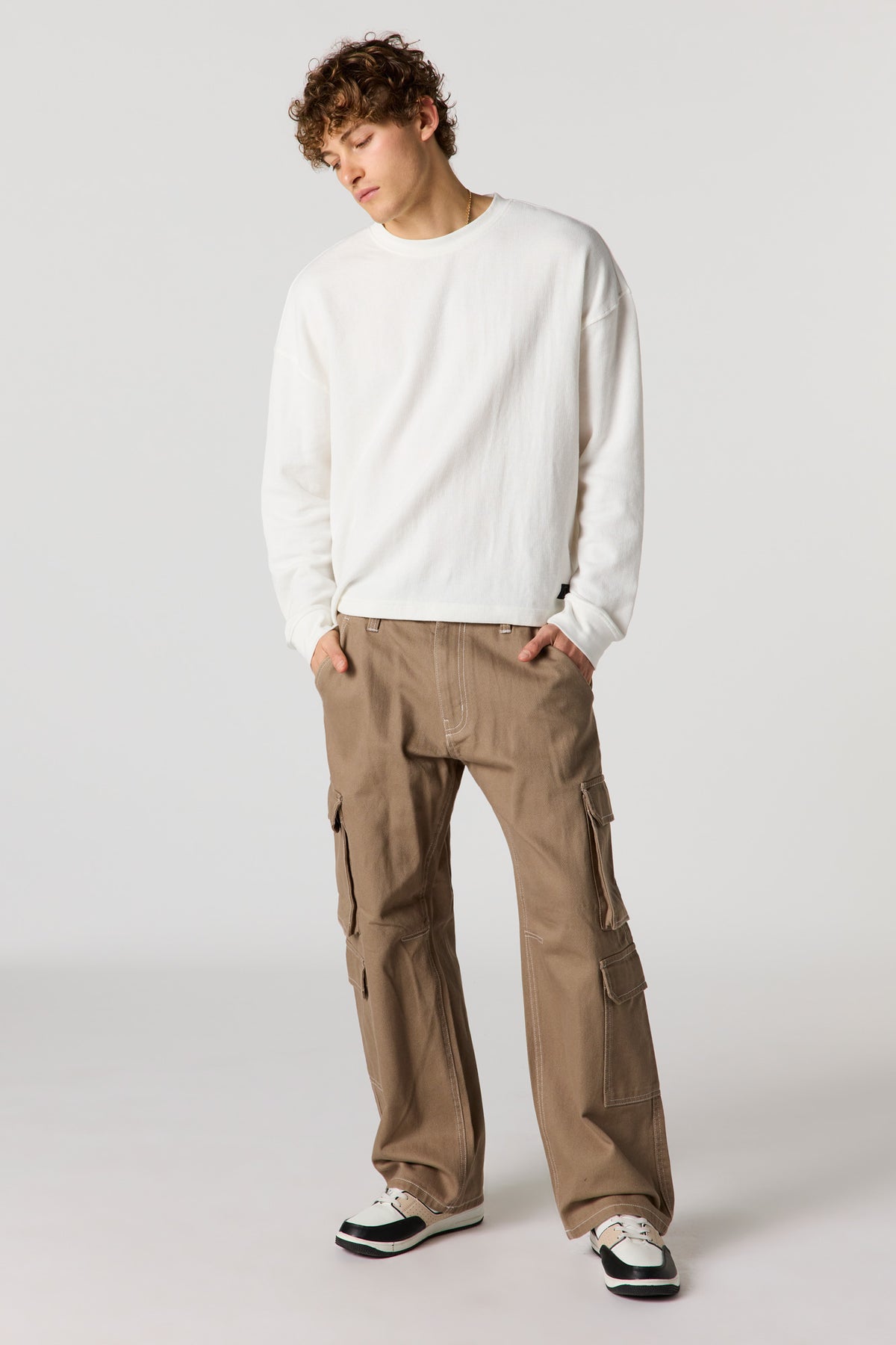 Vue alternative 2. Jean cargo baggy
