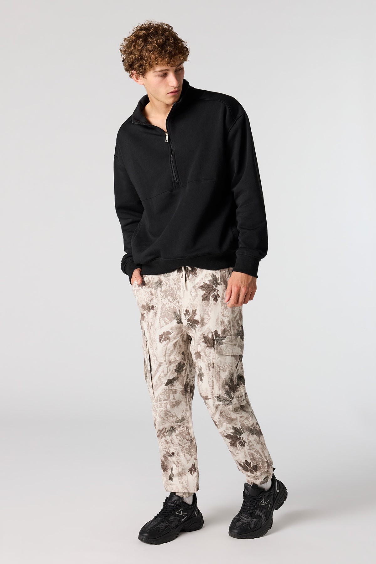 Alt View 2. Classic Cargo Jogger - Camouflage