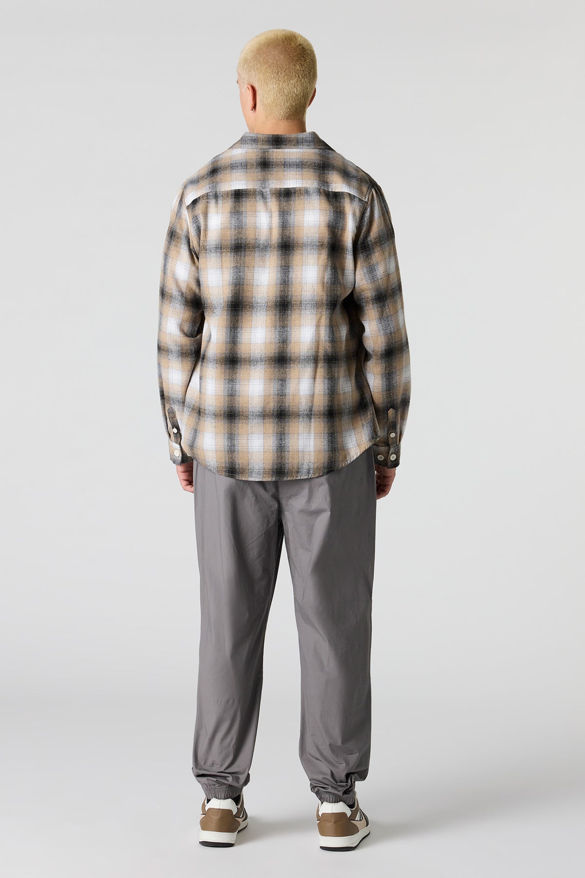 Alt View 3. Classic Jogger - Heather Grey
