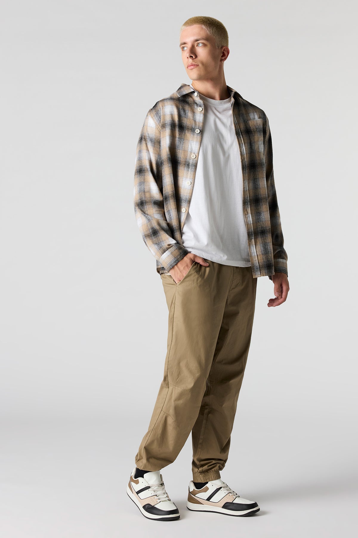 Alt View 2. Classic Jogger - Sand