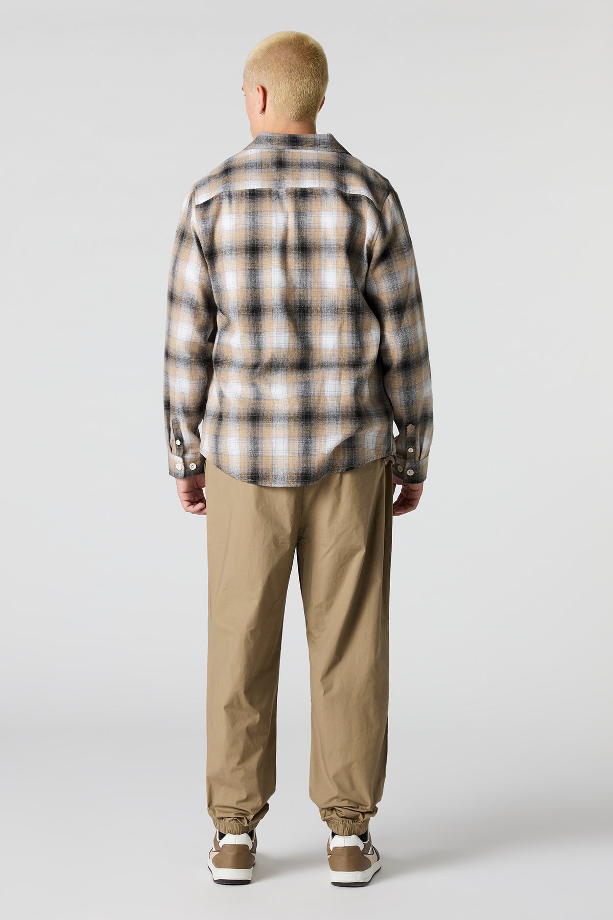 Alt View 3. Classic Jogger - Sand
