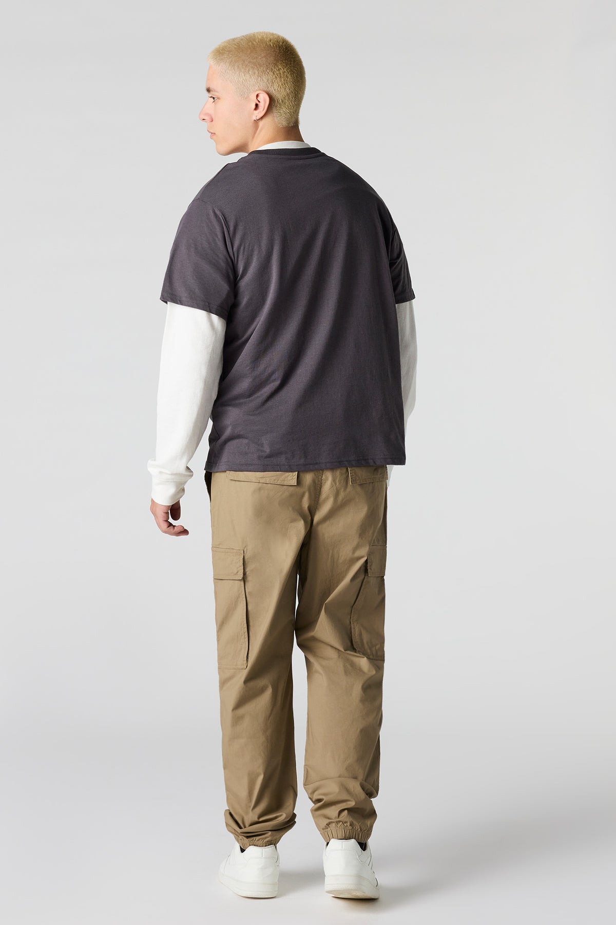 Vue alternative 3. Jogger cargo classique