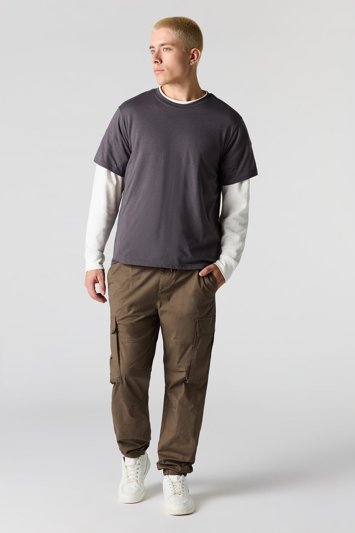 Vue alternative 2. Jogger cargo classique