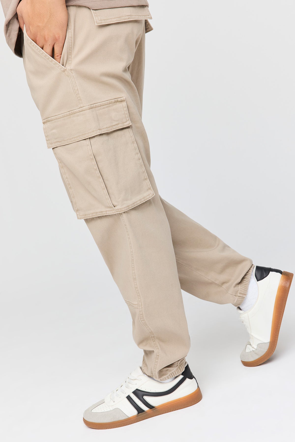 Vue alternative 12. Jogger cargo