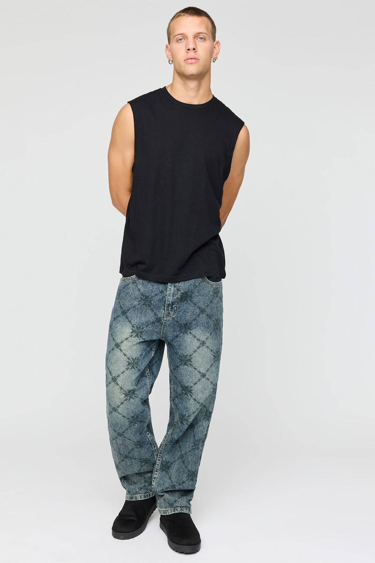 Vue alternative 2. Jean baggy avec motif