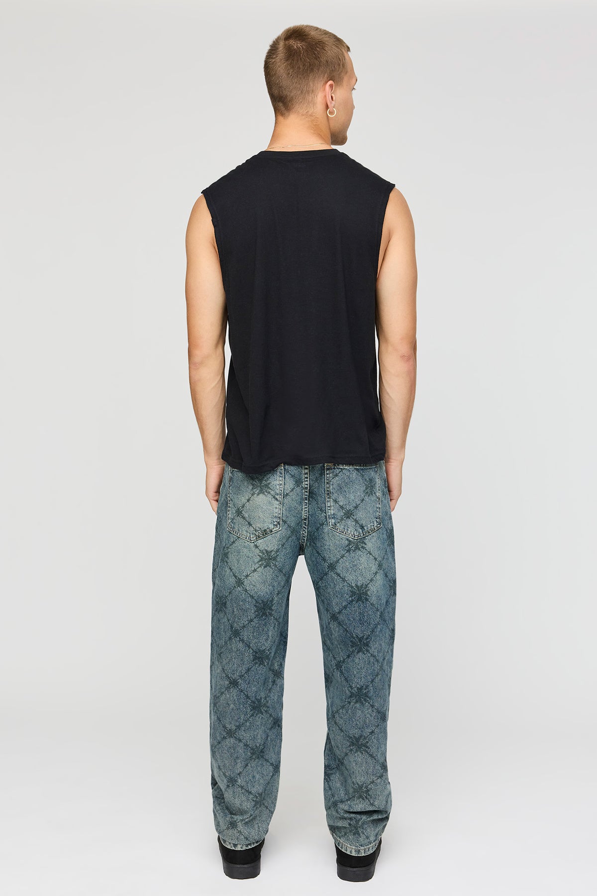 Vue alternative 3. Jean baggy avec motif