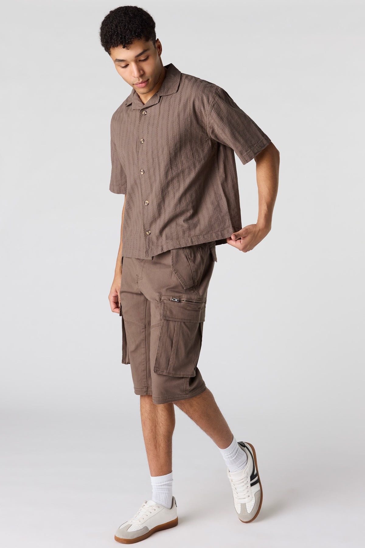 Vue alternative 2. Chino cargo long