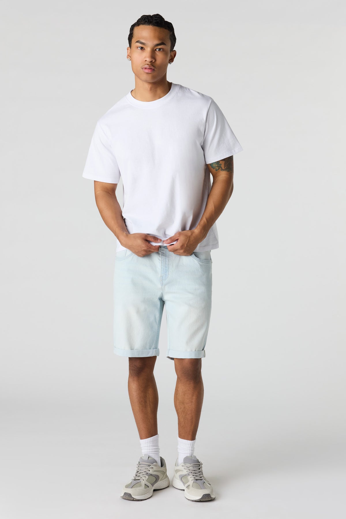 Alt View 2. Slim Mid Denim Short - Light Denim Blue