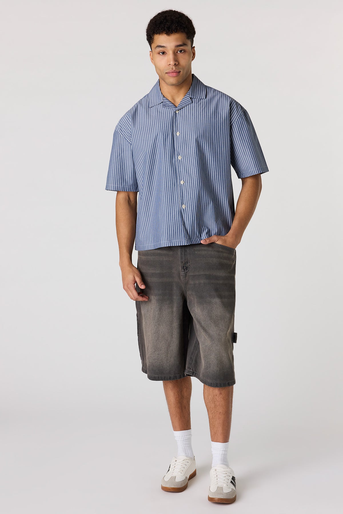 Alt View 2. Carpenter Jort 12.5" - Brown