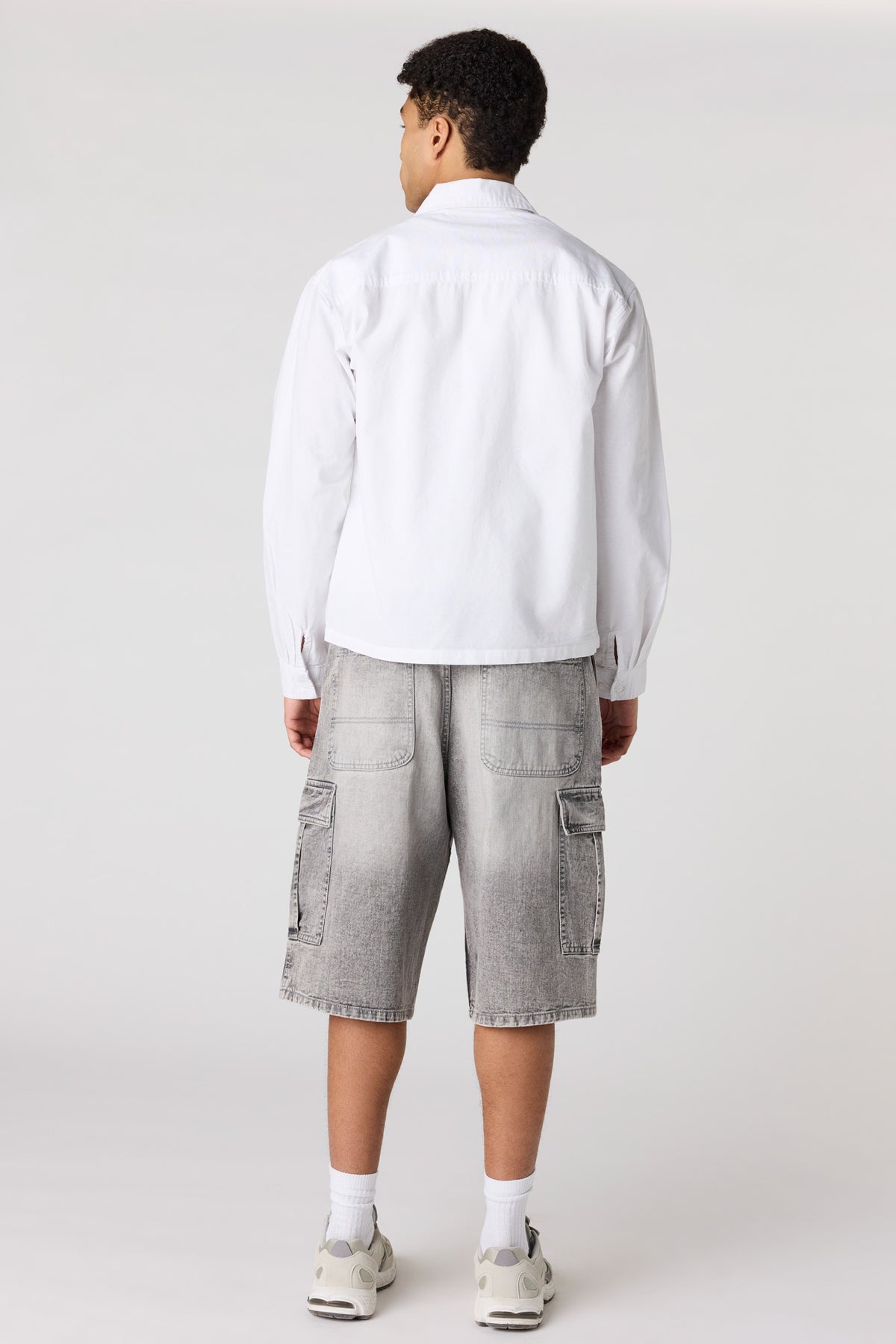 Alt View 3. Baggy Cargo Jort 14.5" - Charcoal