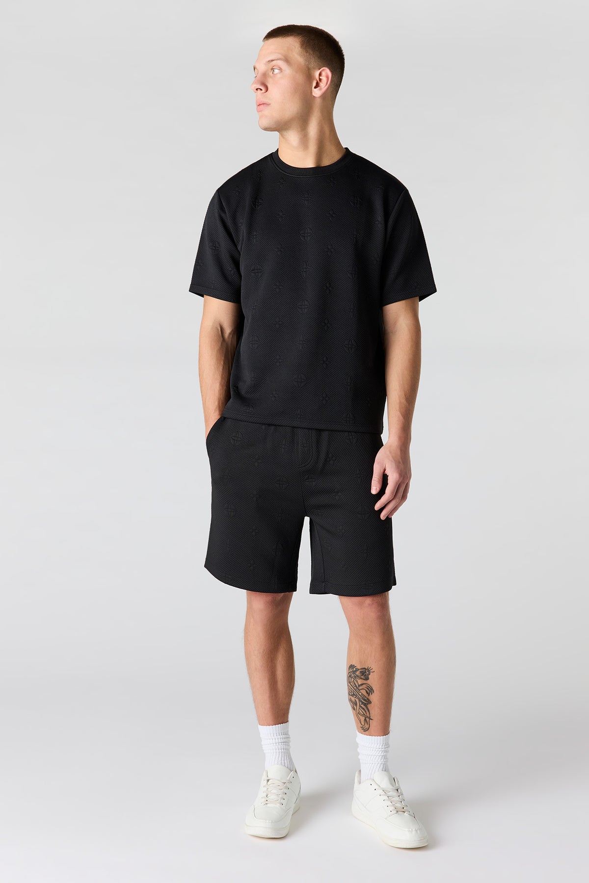 Vue alternative 3. T-shirt en tricot de jacquard