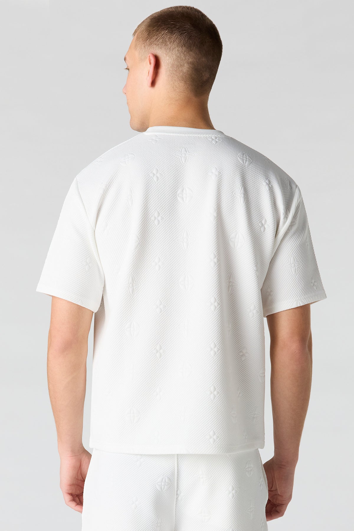 Vue alternative 2. T-shirt en tricot de jacquard