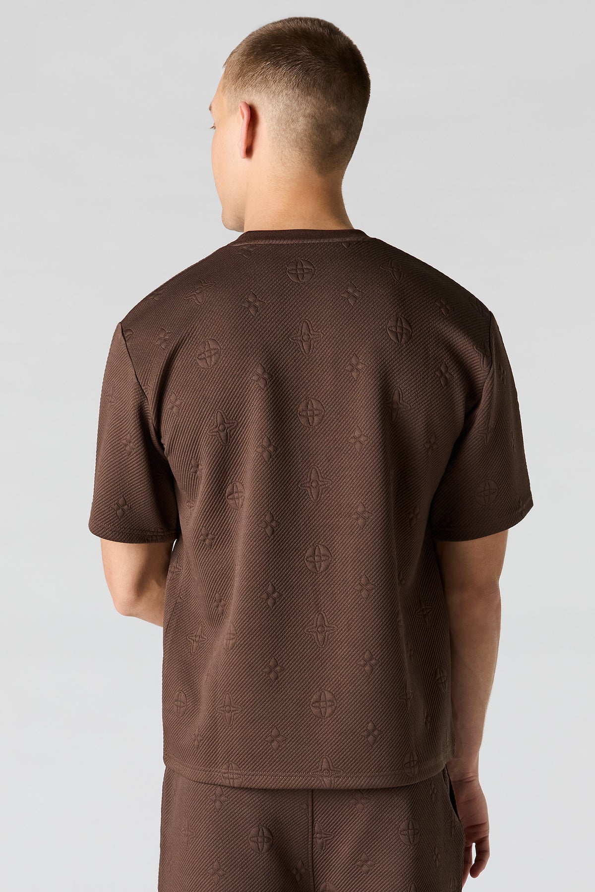 Vue alternative 2. T-shirt en tricot de jacquard