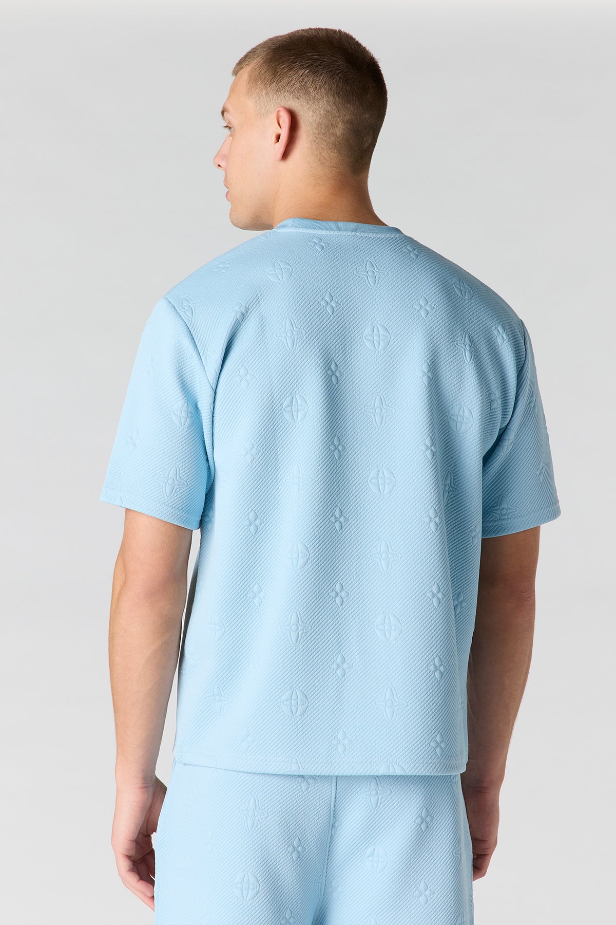 Vue alternative 2. T-shirt en tricot de jacquard