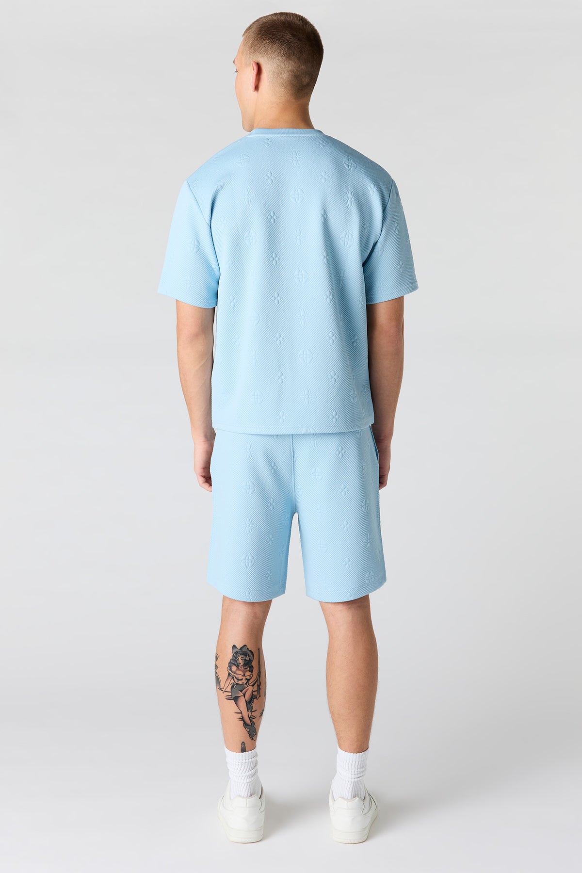 Vue alternative 3. Short en tricot de jacquard