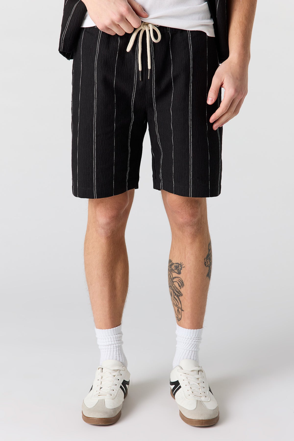 Textured Striped Drawstring Short - Black
