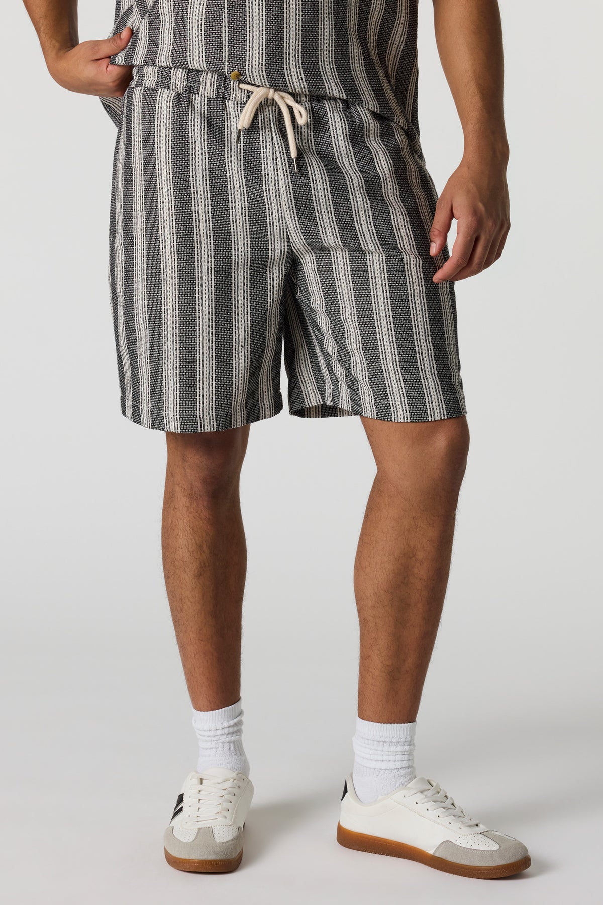 Textured Striped Drawstring Short - Black