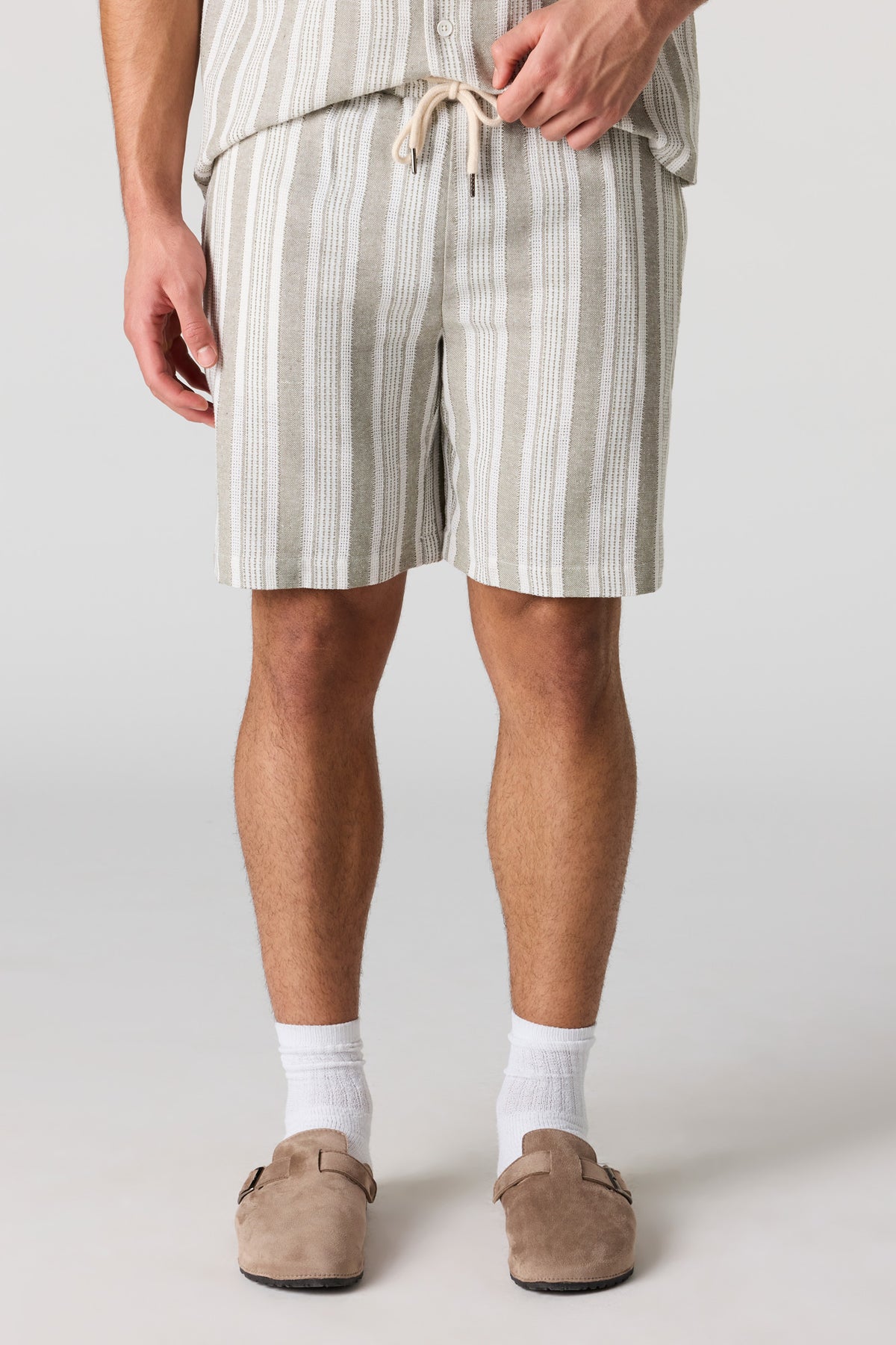 Short texturé rayé à taille coulissante