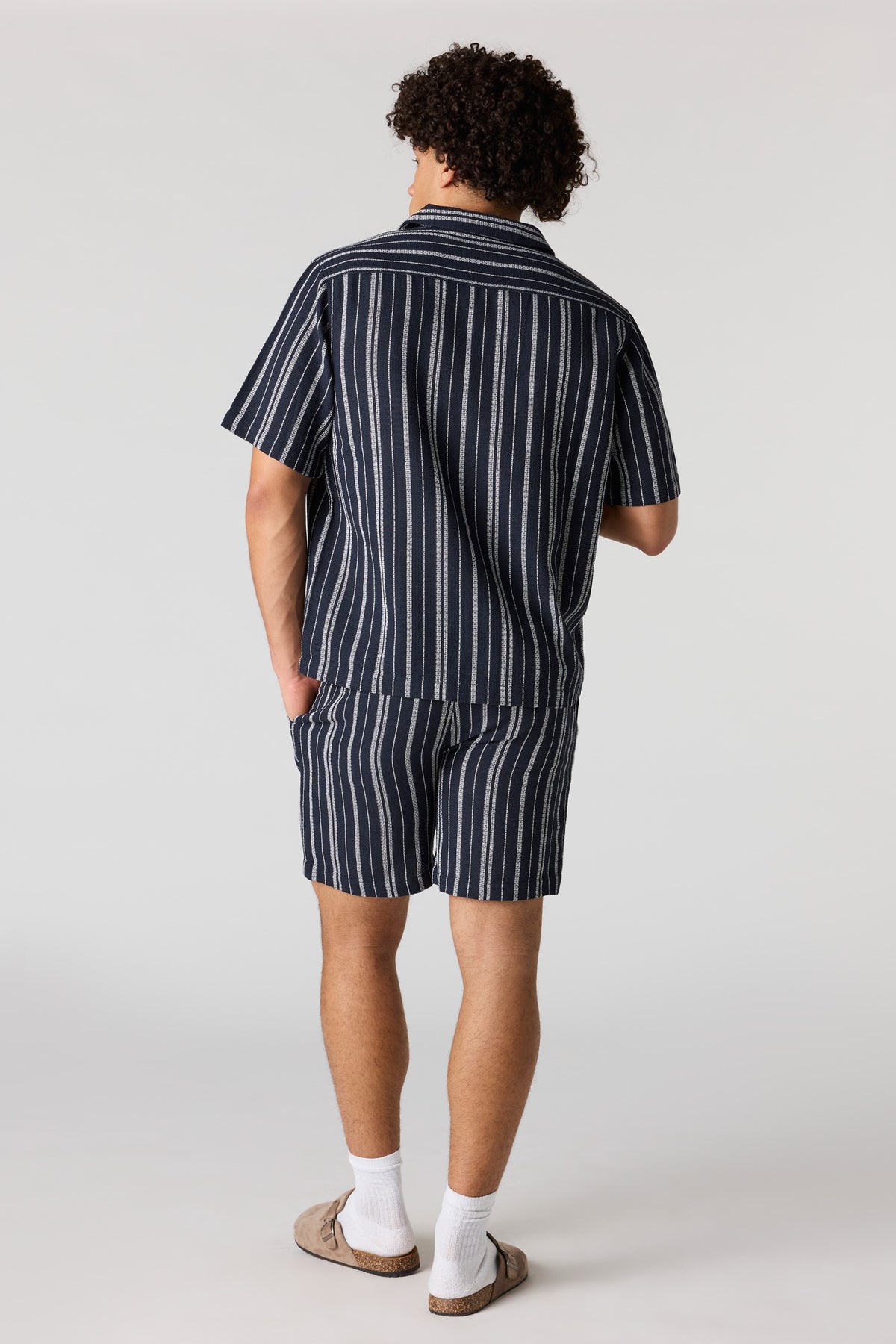 Alt View 3. Textured Striped Drawstring Short - Navy