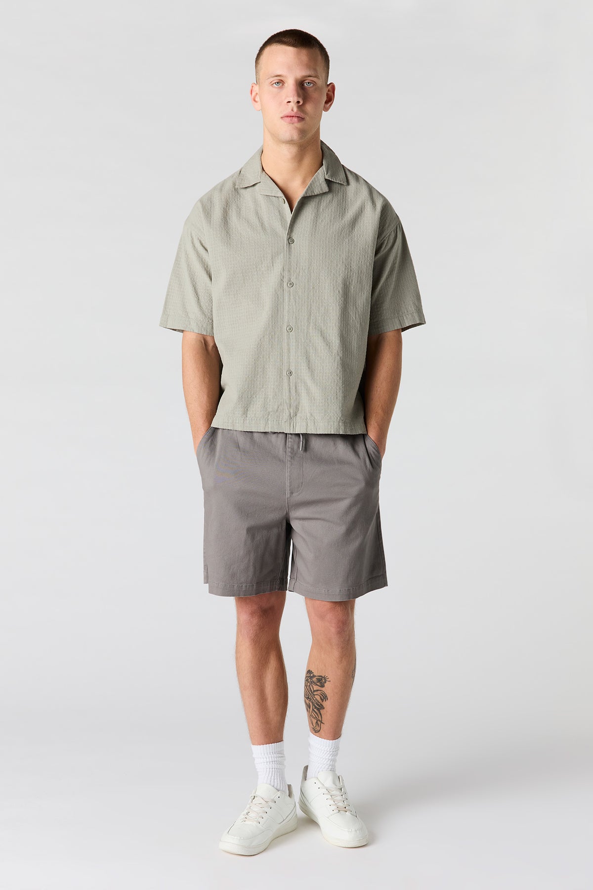 Vue alternative 2. Short a taille coulissante