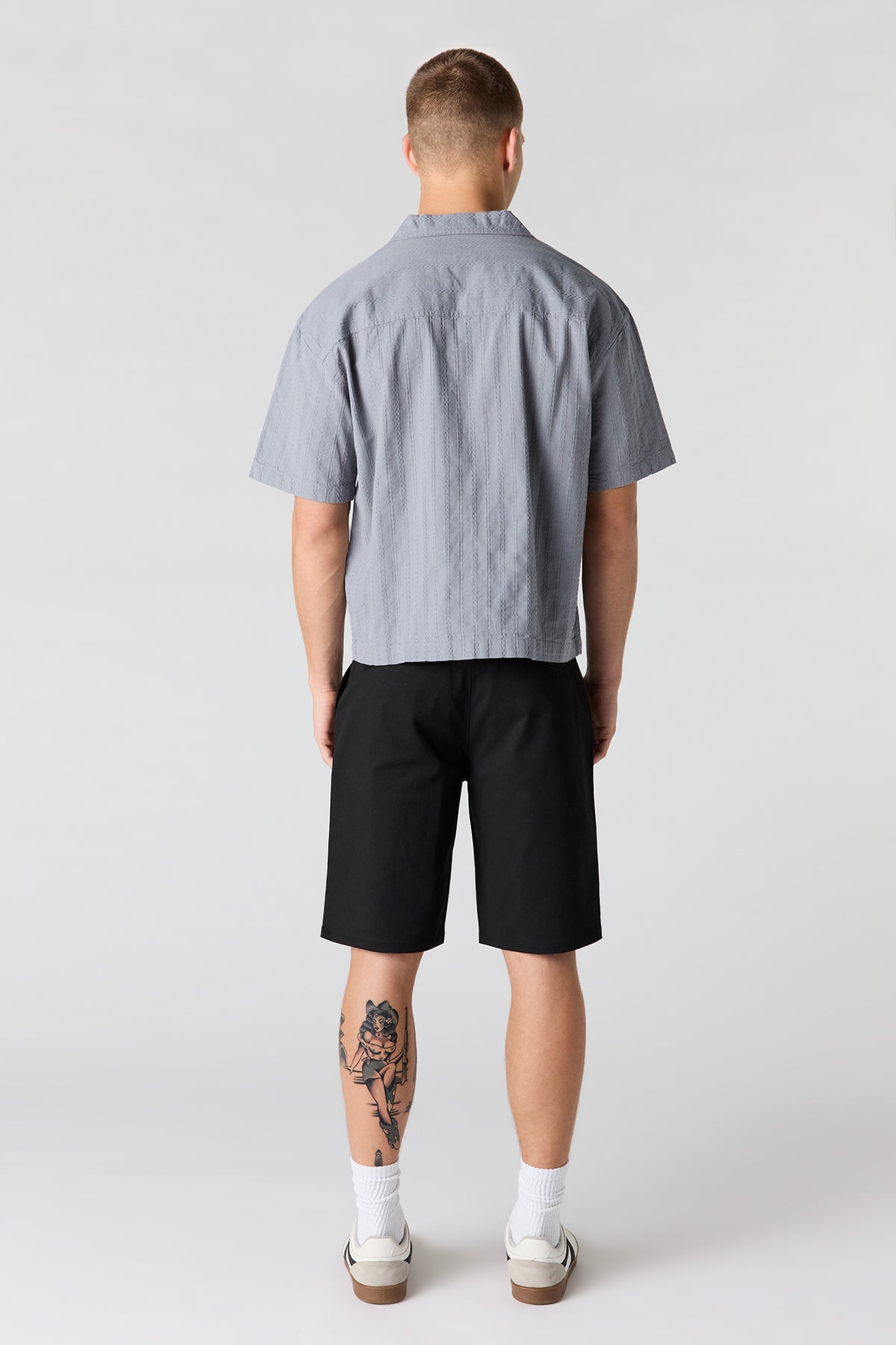 Vue alternative 3. Short chino