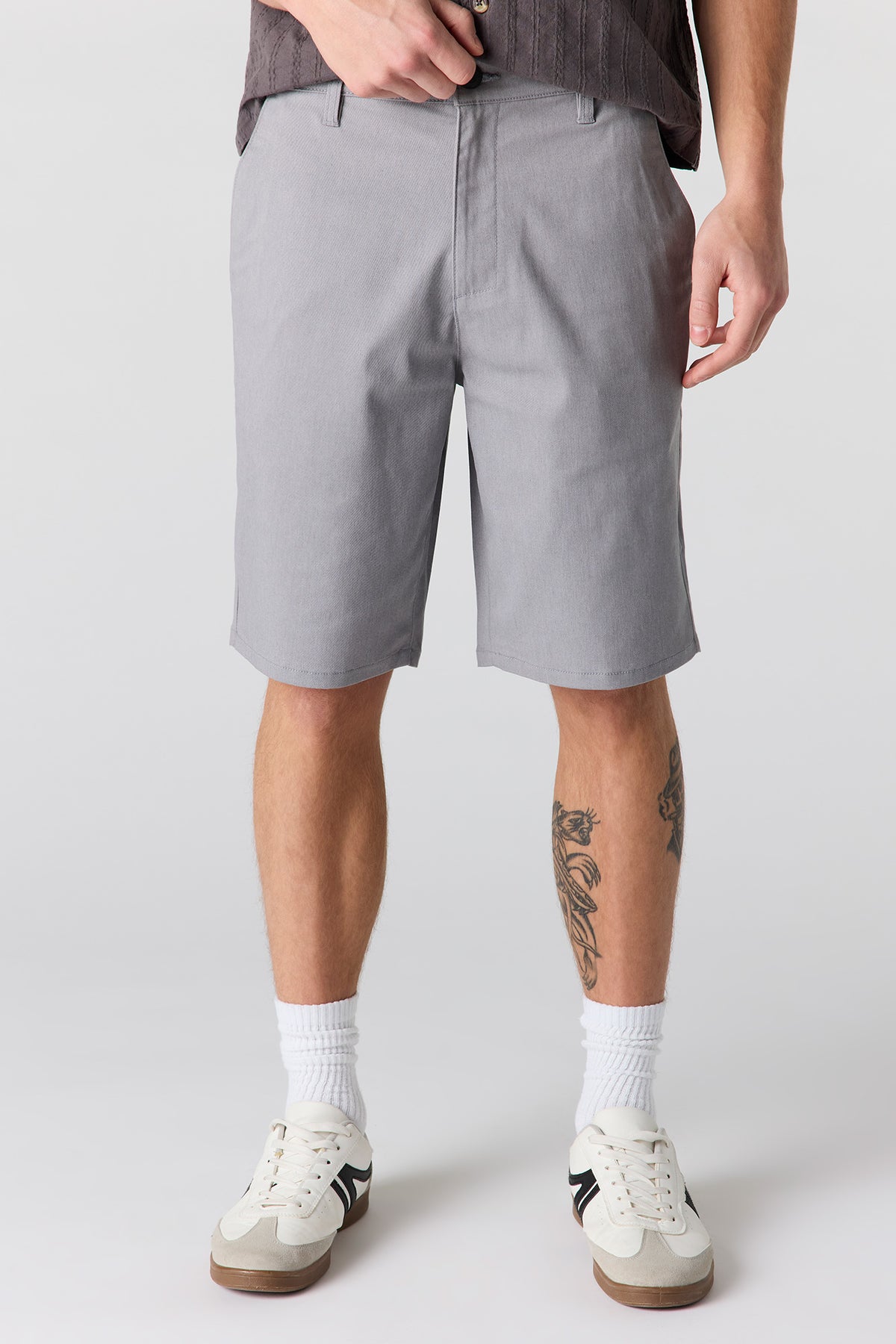 Short chino