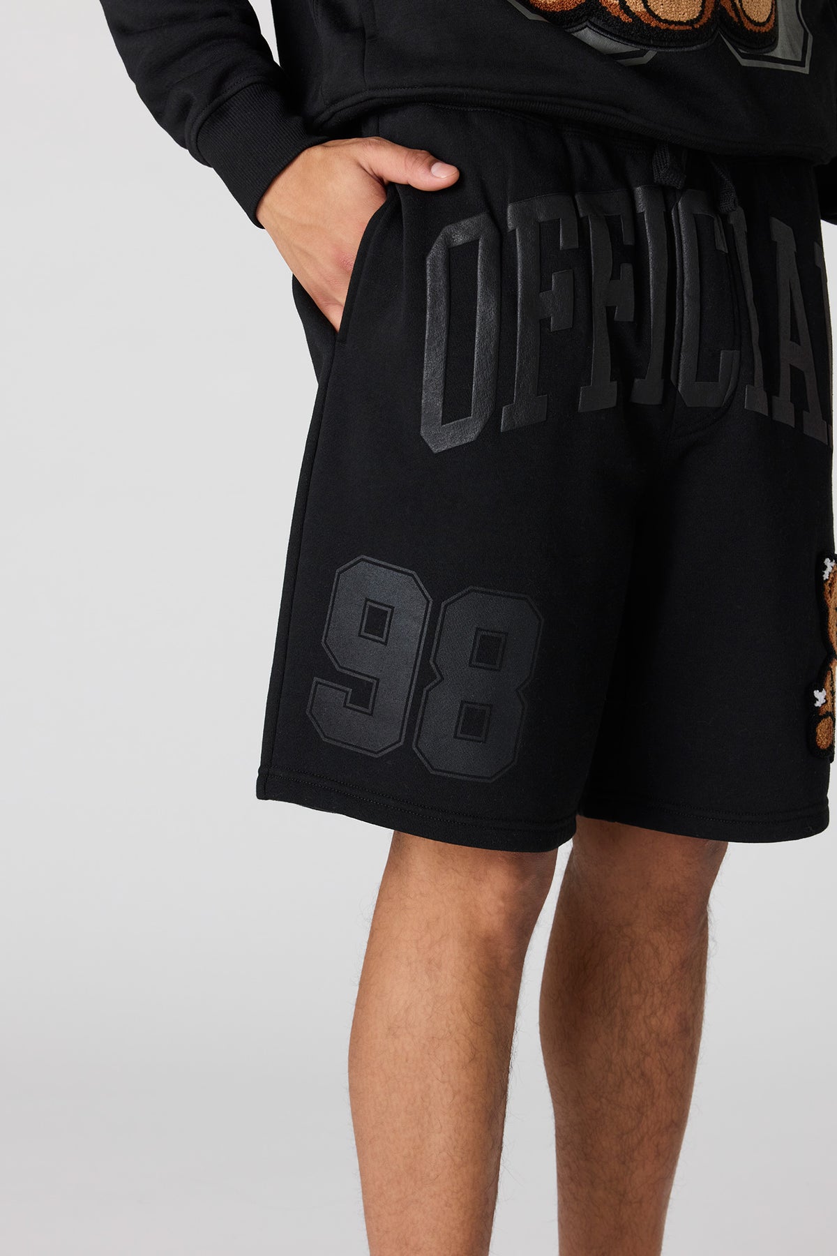 Vue alternative 4. Short en molleton imprimé